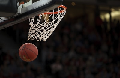 洛杉矶湖人队比赛现场，紫金战袍，NBA季后赛热门，开云Kaiyun体育篮球专题